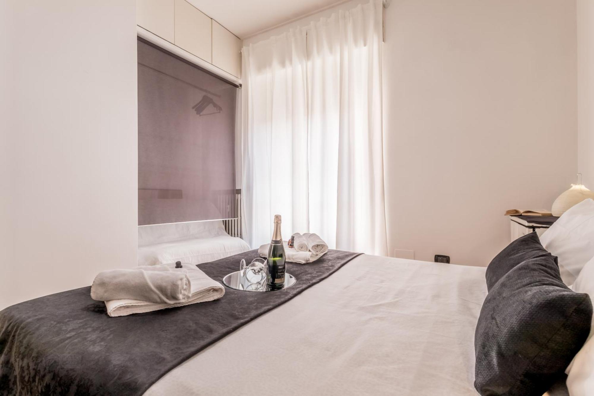 Apartment Bbhome Bright And Elegant Metro Libia High Floor Flat Rom